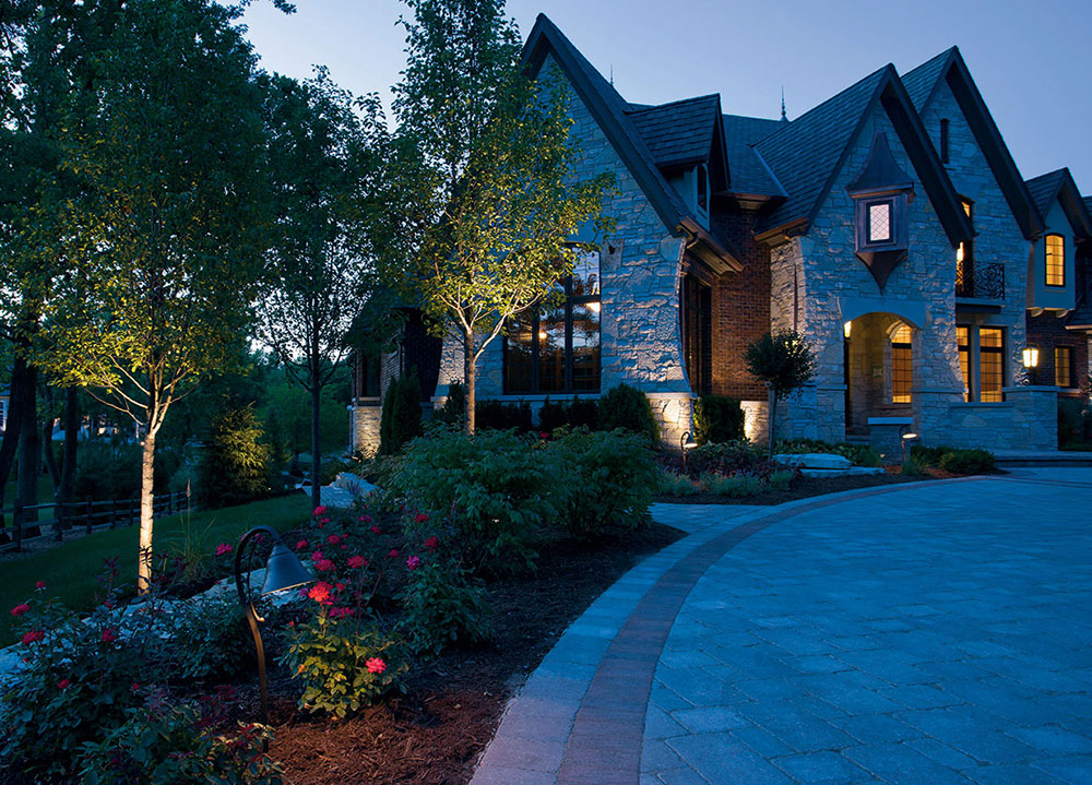 Outdoor Lighting - Sonnenberg Landscaping